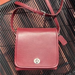 *SOLD* Vintage Coach Currant Companion 9076 Crossbody Bag Purse Rare